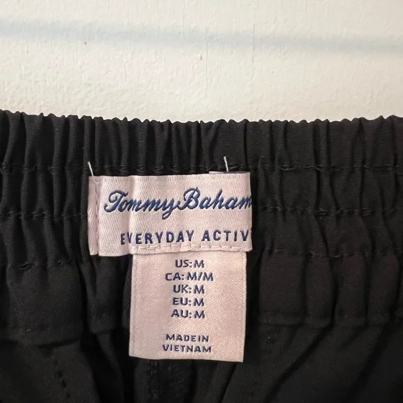 Tommy Bahama Women’s Black Flat Front Shorts - Picture 7 of 8